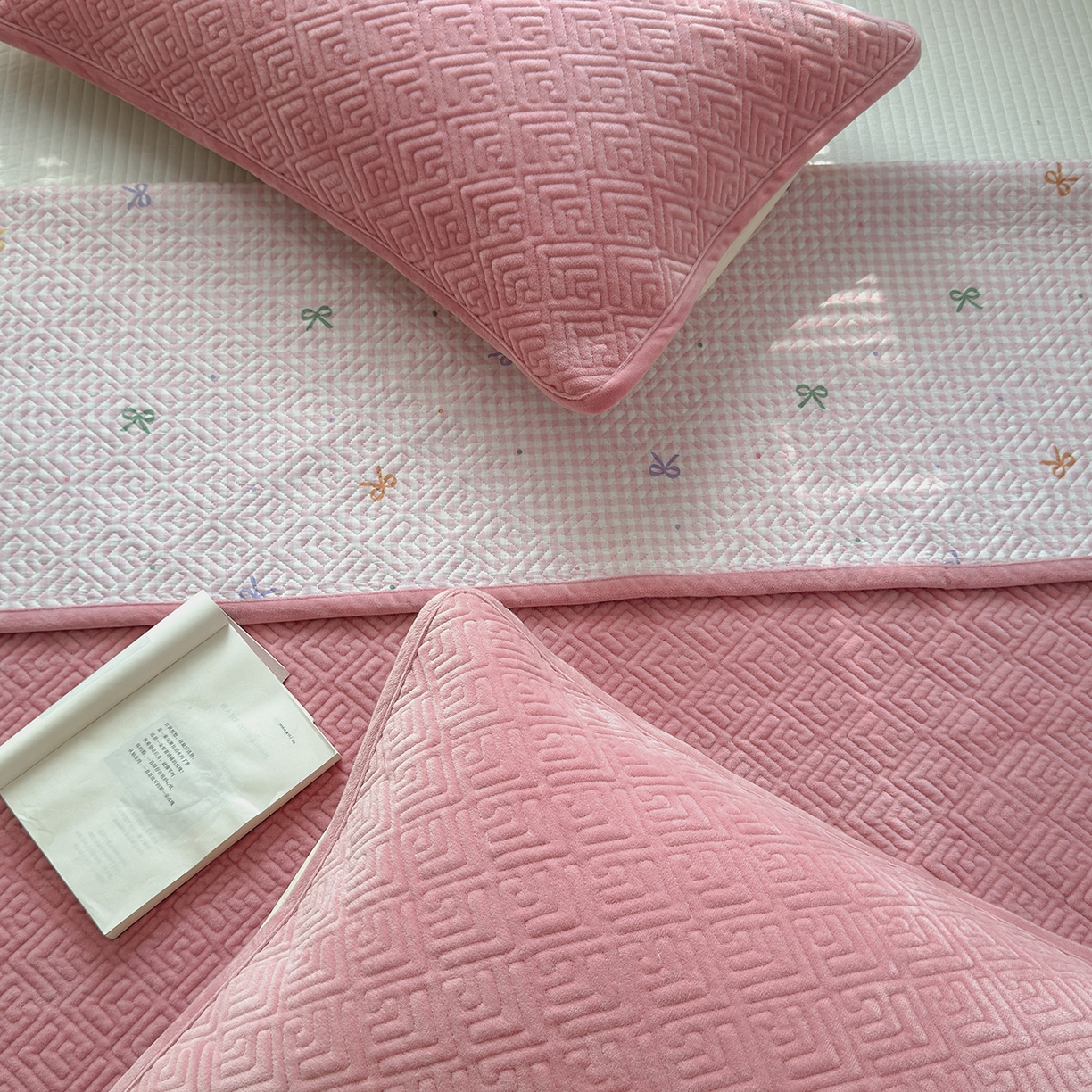 91家纺网 家纺一手货源 找家纺 （总）美优兰 2025新款棉加绒高温砂洗夹棉单床盖 床盖单件