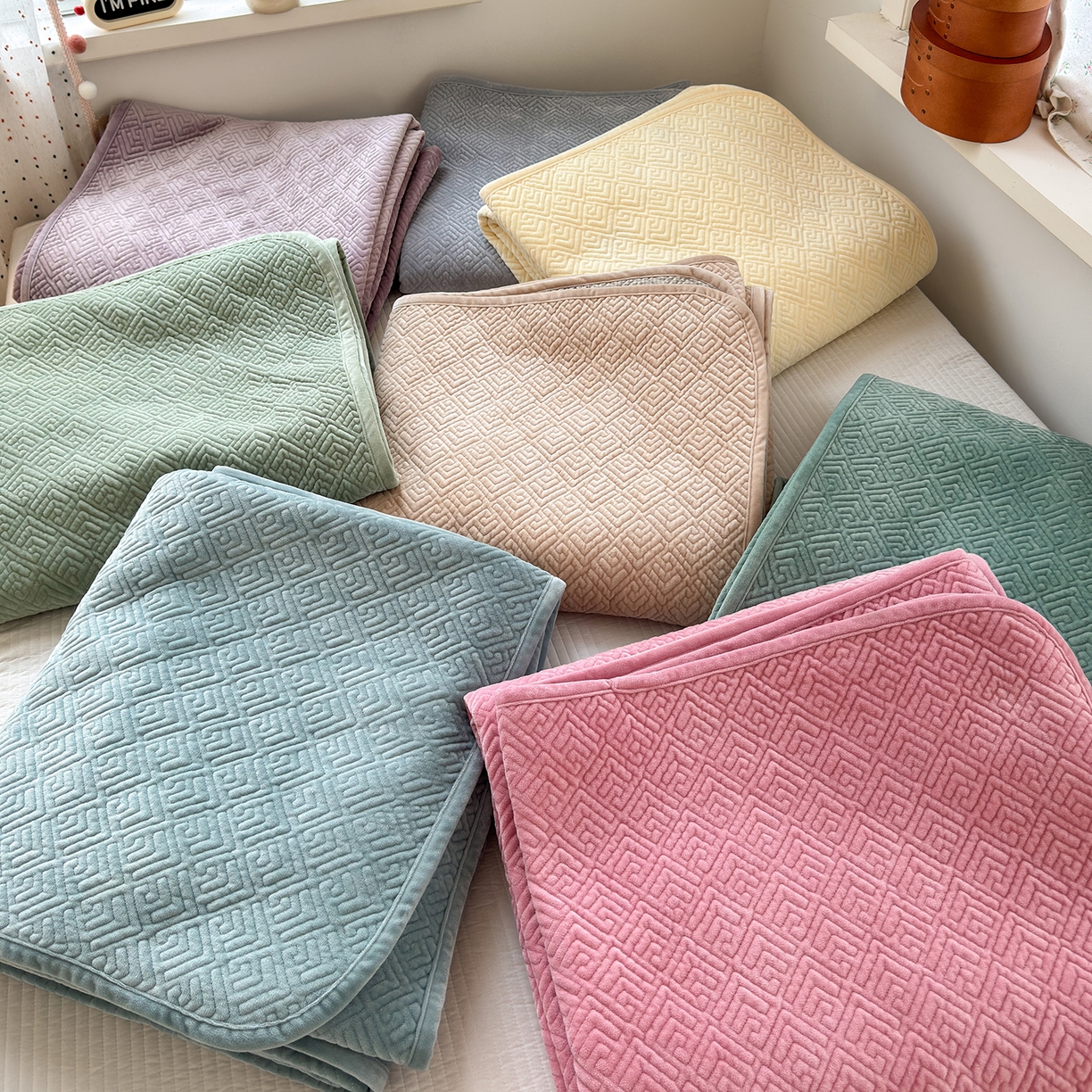 91家纺网 家纺一手货源 找家纺 美优兰 2025新款棉加绒高温砂洗夹棉单床盖 床盖单件 组合图仅供展示不可下单