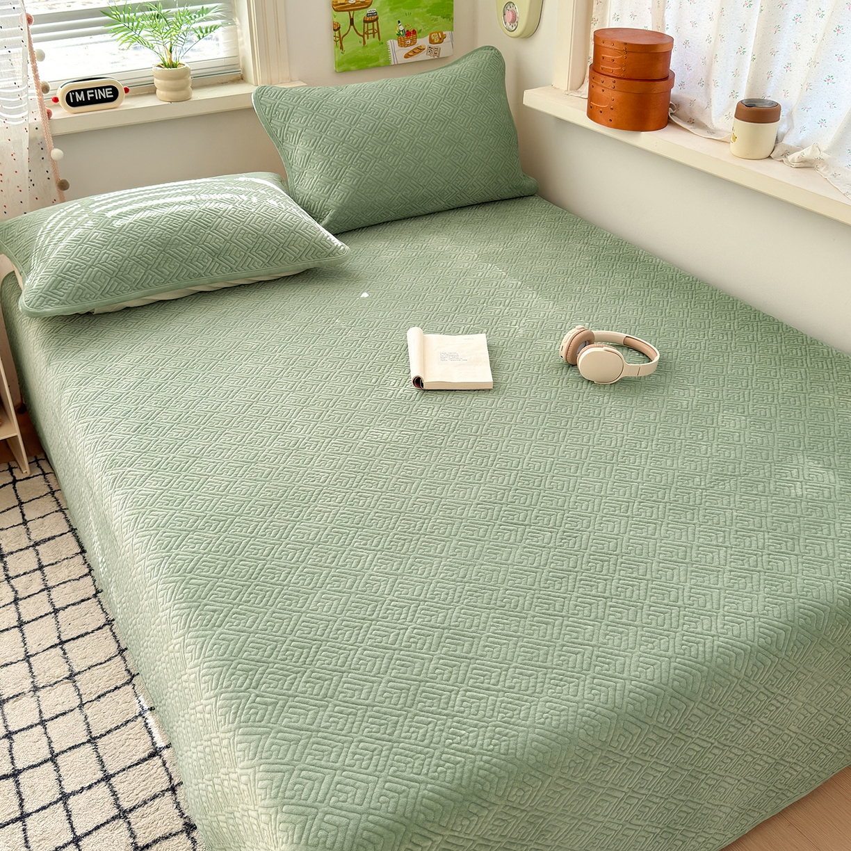 91家纺网 家纺一手货源 找家纺 美优兰 2025新款棉加绒高温砂洗夹棉单床盖 床盖单件 暖阳-草绿