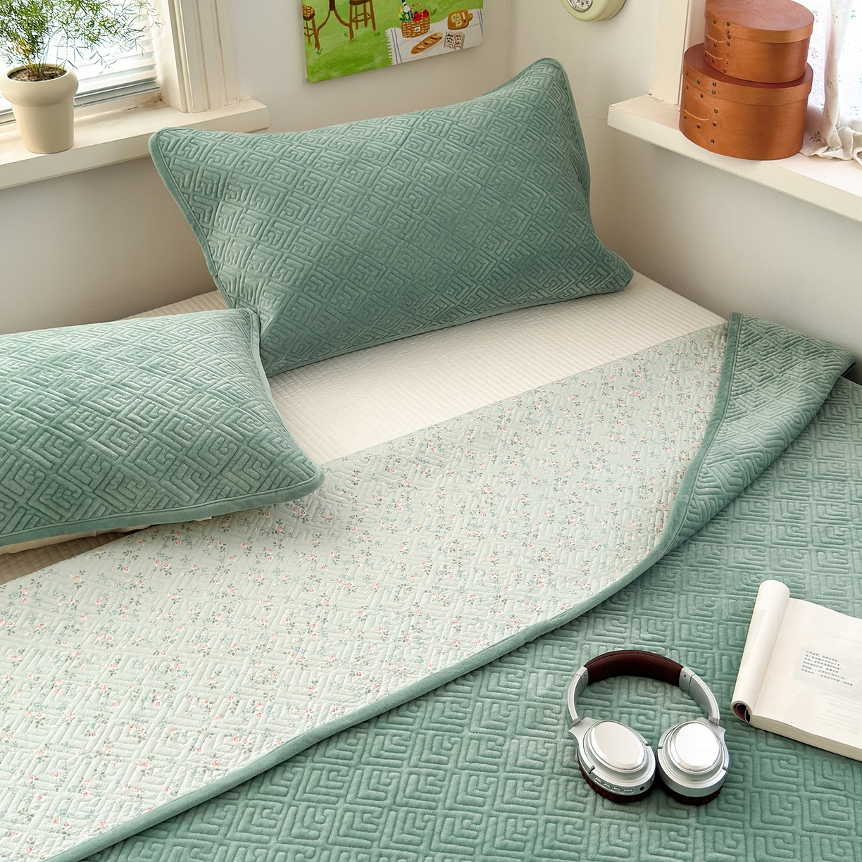 91家纺网 家纺一手货源 找家纺 美优兰 2025新款棉加绒高温砂洗夹棉单床盖 床盖单件 暖阳-豆绿