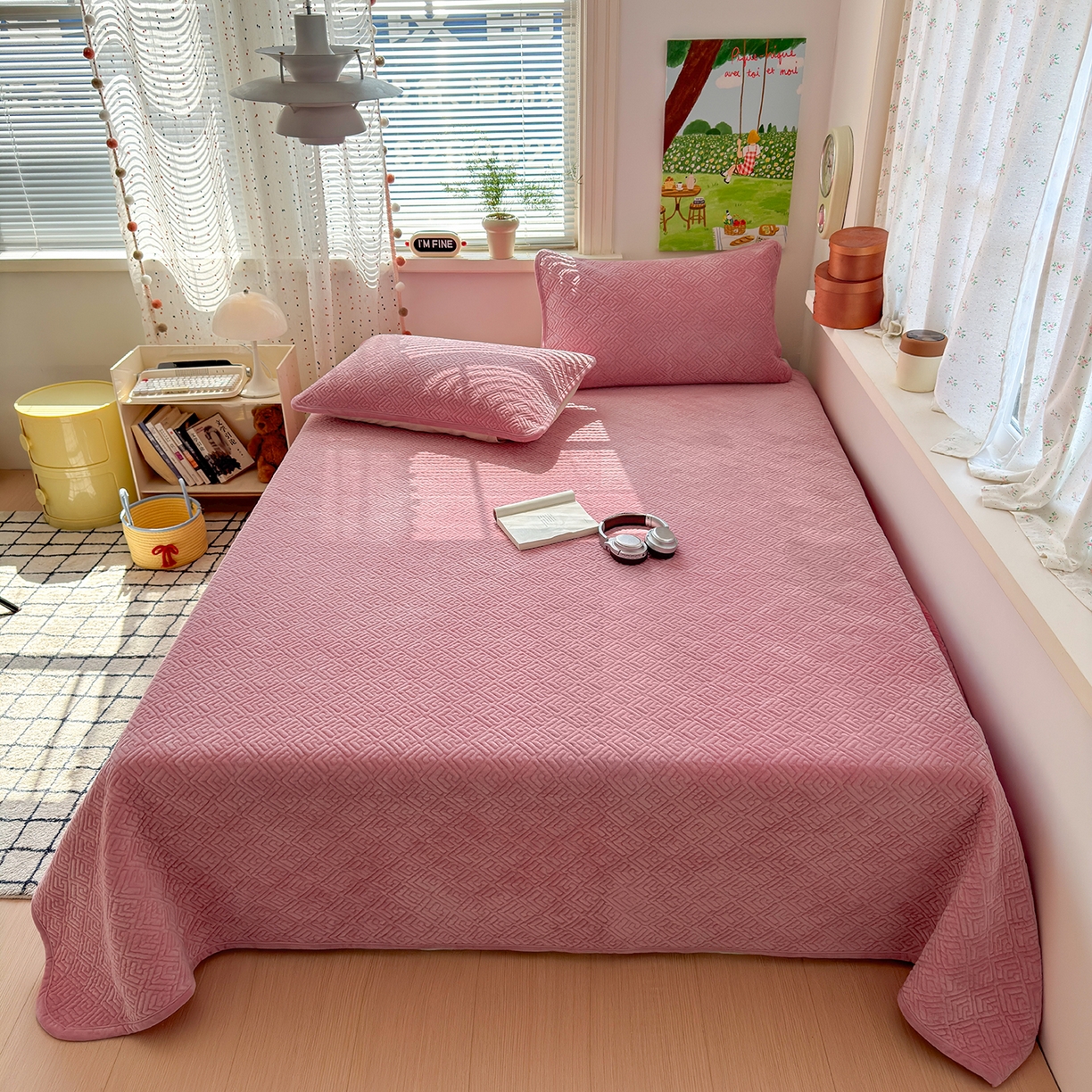 91家纺网 家纺一手货源 找家纺 美优兰 2025新款棉加绒高温砂洗夹棉单床盖 床盖单件 暖阳-粉黛