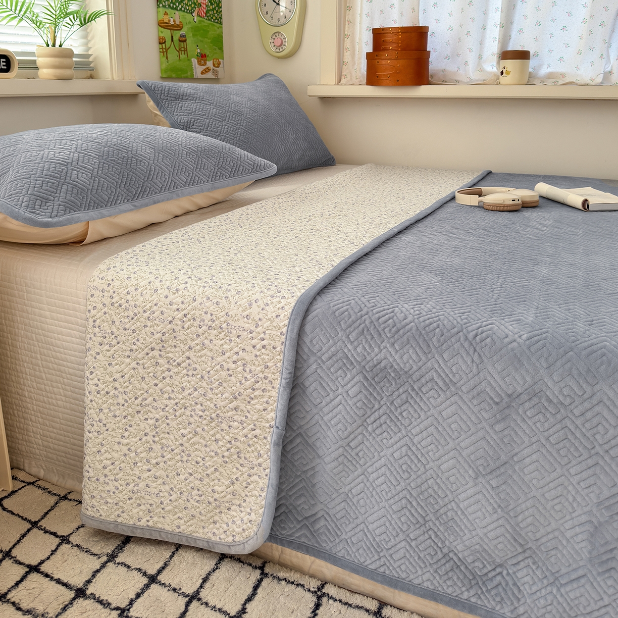 91家纺网 家纺一手货源 找家纺 美优兰 2025新款棉加绒高温砂洗夹棉单床盖 床盖单件 暖阳-灰色