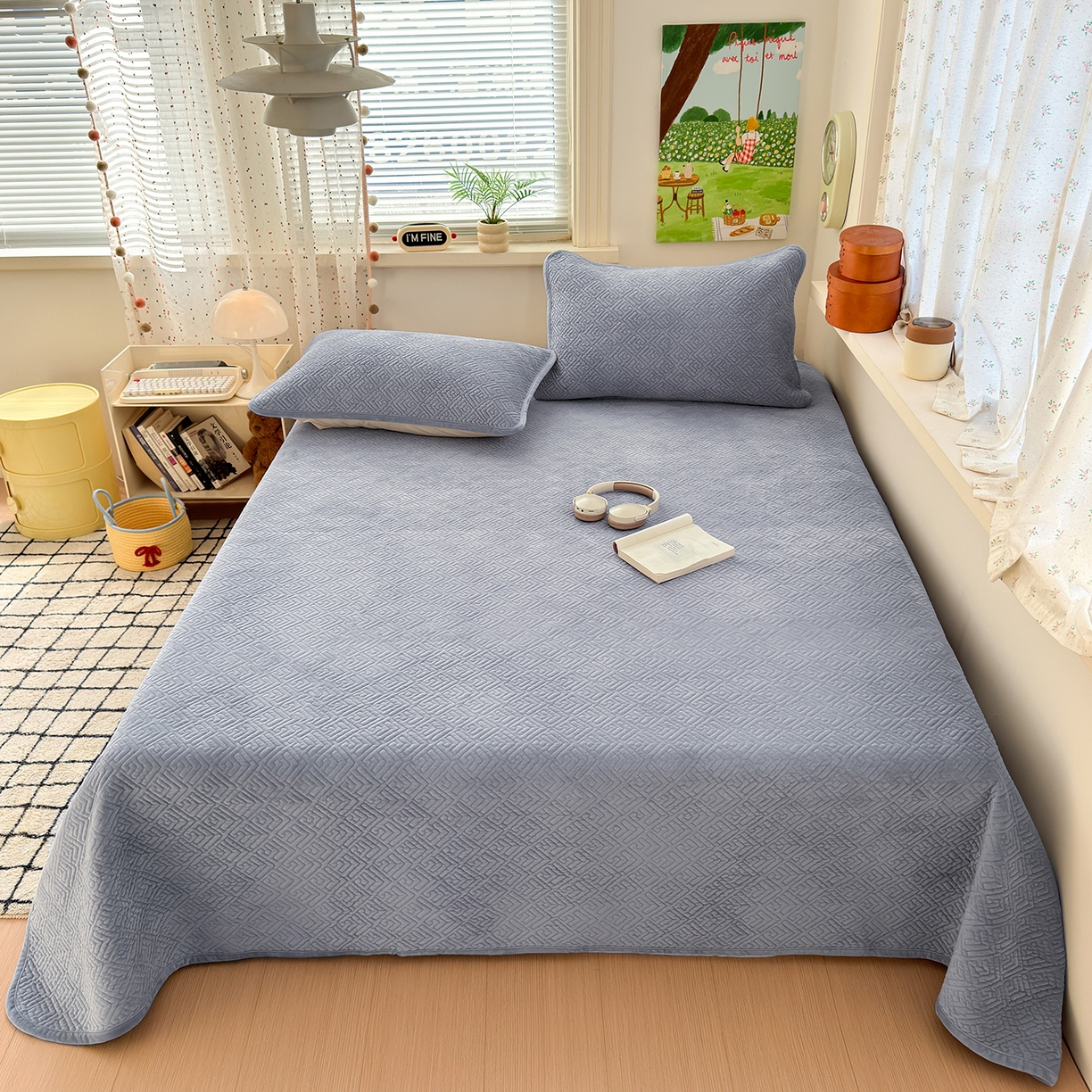 91家纺网 家纺一手货源 找家纺 美优兰 2025新款棉加绒高温砂洗夹棉单床盖 床盖单件 暖阳-灰色