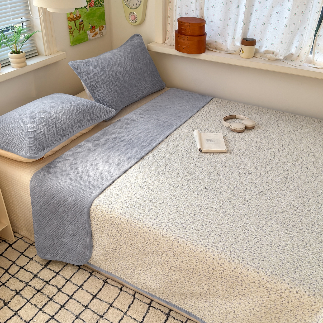 91家纺网 家纺一手货源 找家纺 美优兰 2025新款棉加绒高温砂洗夹棉单床盖 床盖单件 暖阳-灰色