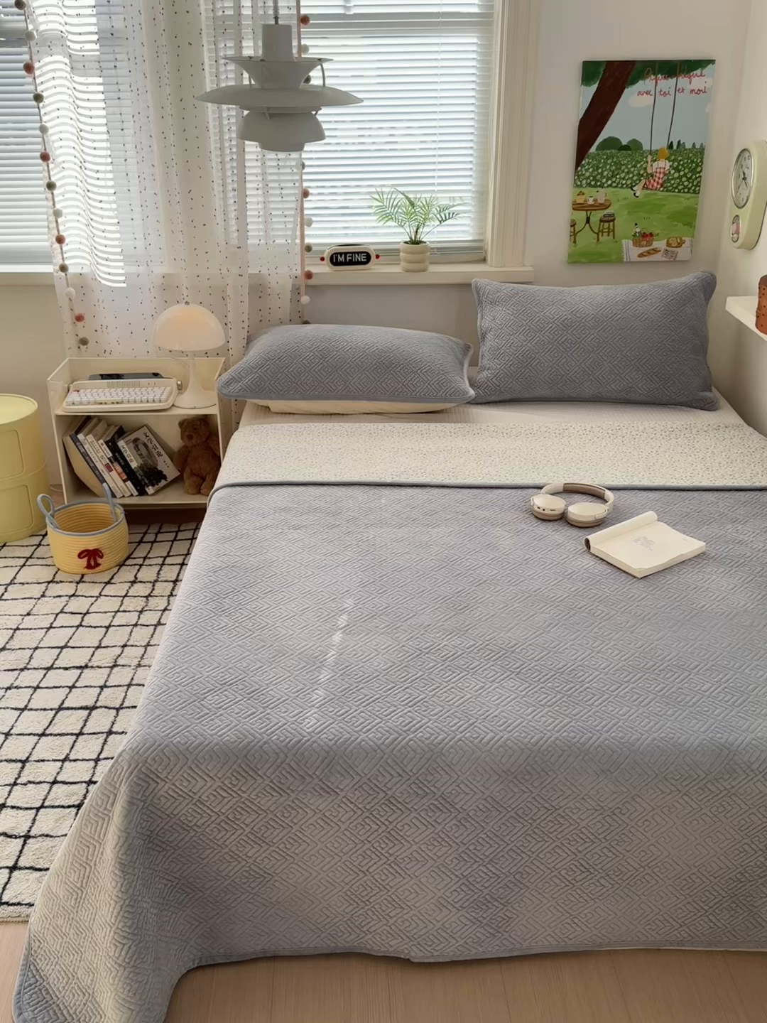 91家纺网 家纺一手货源 找家纺 美优兰 2025新款棉加绒高温砂洗夹棉单床盖 床盖单件 暖阳-灰色