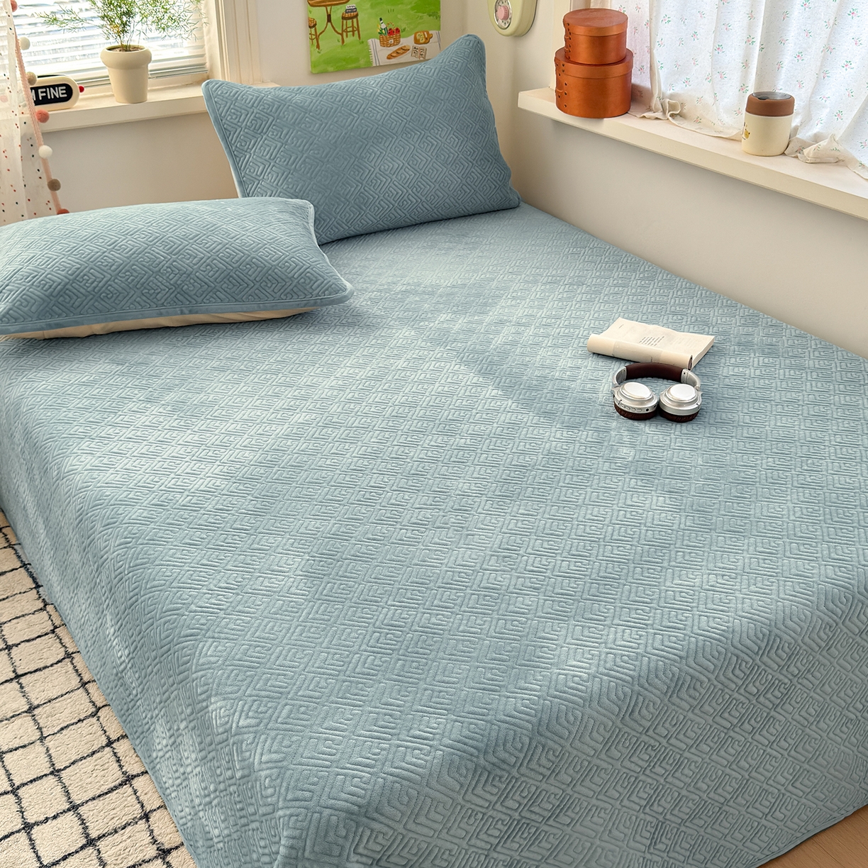 91家纺网 家纺一手货源 找家纺 美优兰 2025新款棉加绒高温砂洗夹棉单床盖 床盖单件 暖阳-蓝色