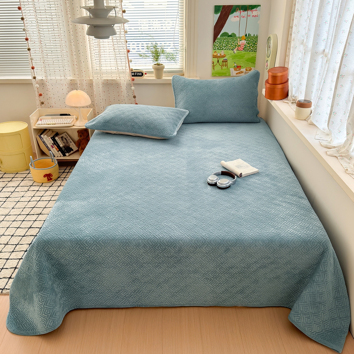 91家纺网 家纺一手货源 找家纺 美优兰 2025新款棉加绒高温砂洗夹棉单床盖 床盖单件 暖阳-蓝色