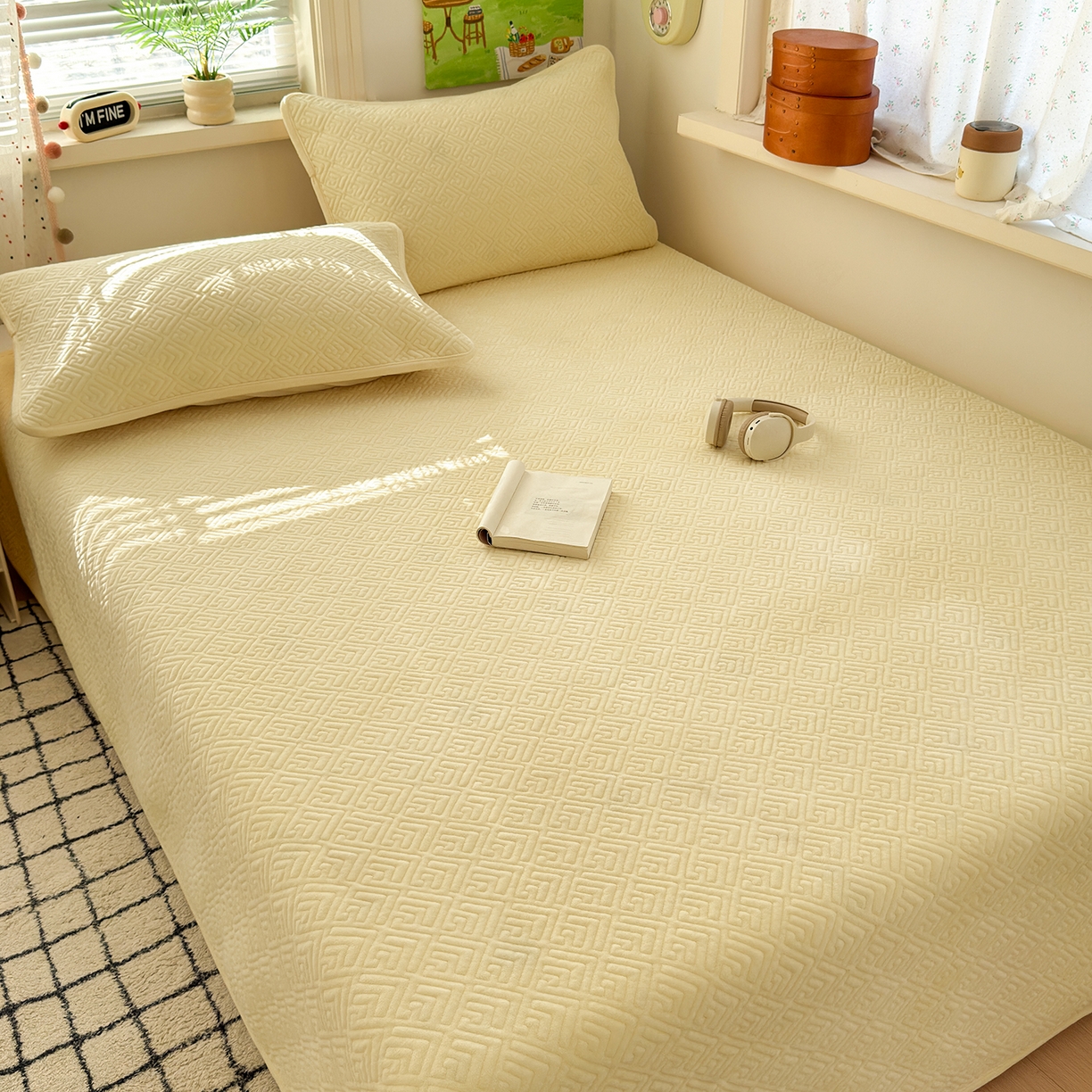 91家纺网 家纺一手货源 找家纺 美优兰 2025新款棉加绒高温砂洗夹棉单床盖 床盖单件 暖阳-米黄