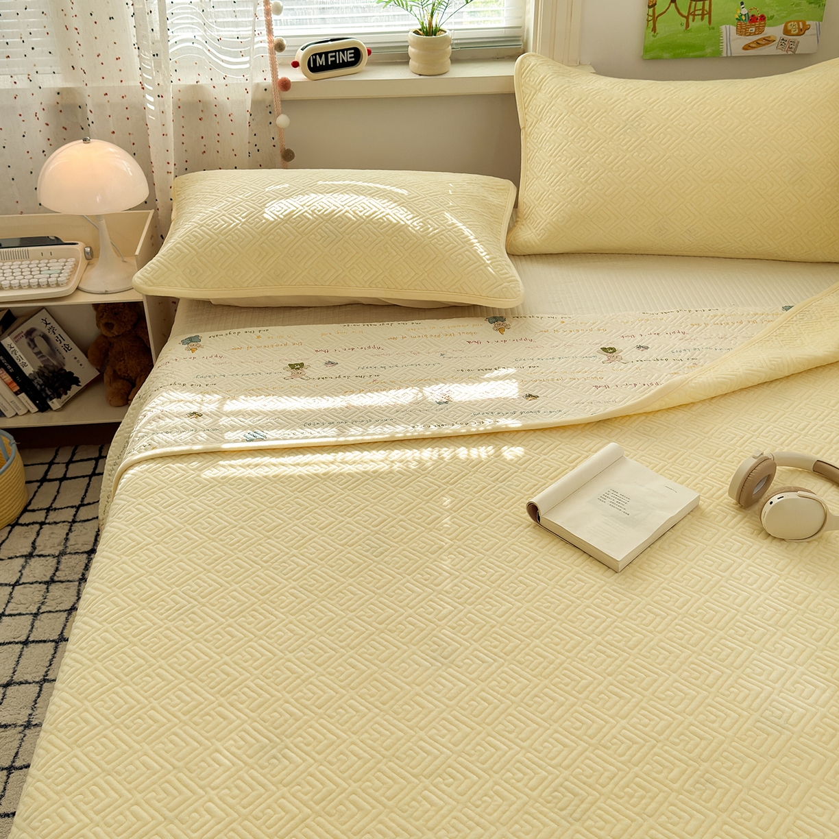 91家纺网 家纺一手货源 找家纺 美优兰 2025新款棉加绒高温砂洗夹棉单床盖 床盖单件 暖阳-米黄