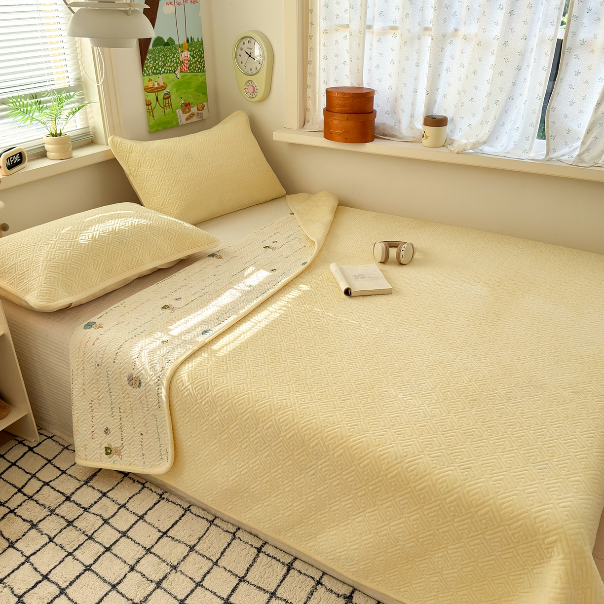 91家纺网 家纺一手货源 找家纺 美优兰 2025新款棉加绒高温砂洗夹棉单床盖 床盖单件 暖阳-米黄