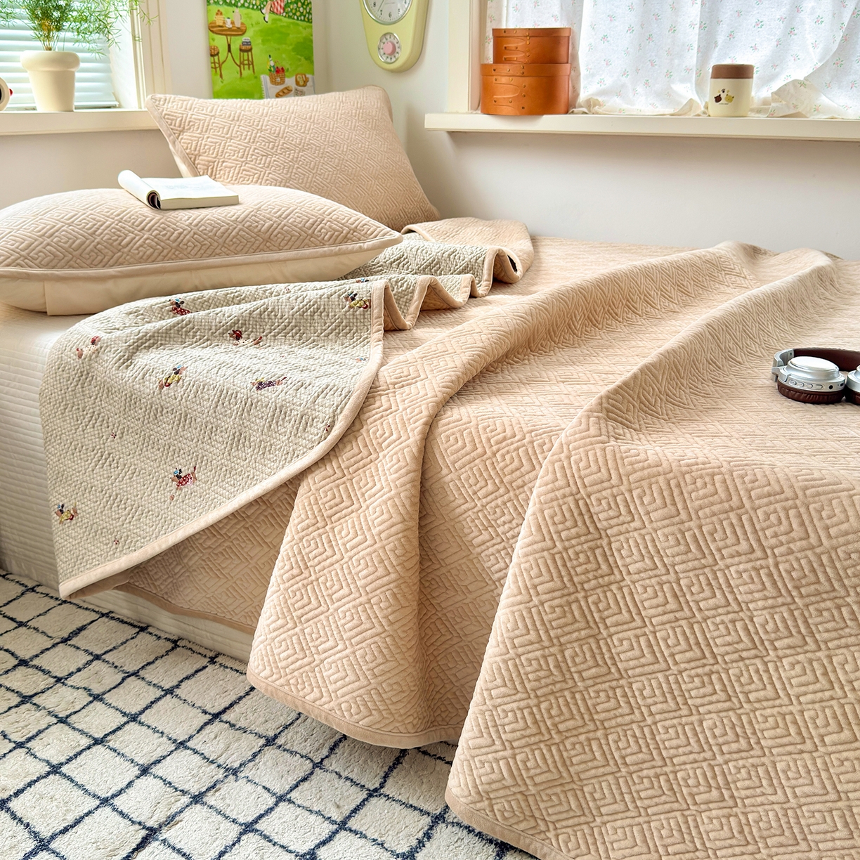 美优兰 2025新款棉加绒高温砂洗夹棉单床盖 床盖单件 暖阳-米驼