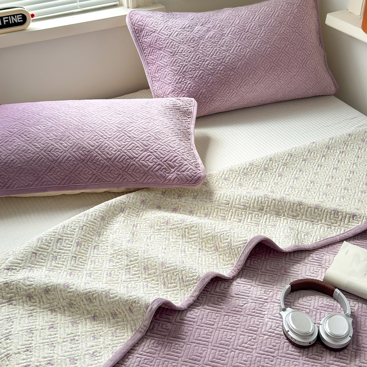 91家纺网 家纺一手货源 找家纺 美优兰 2025新款棉加绒高温砂洗夹棉单床盖 床盖单件 暖阳-紫薯