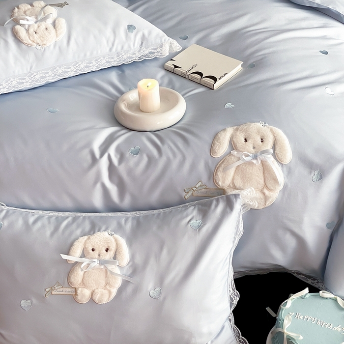 91家纺网 家纺一手货源 找家纺 （总）MIU缪家居 2025新款100支全棉四件套-伽佰俐 小清新场景