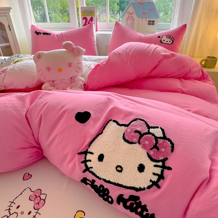 91家纺网 家纺一手货源 找家纺 艾特你 2025新款三丽鸥水洗云朵棉毛巾绣四件套-三丽鸥 爱心Kitty