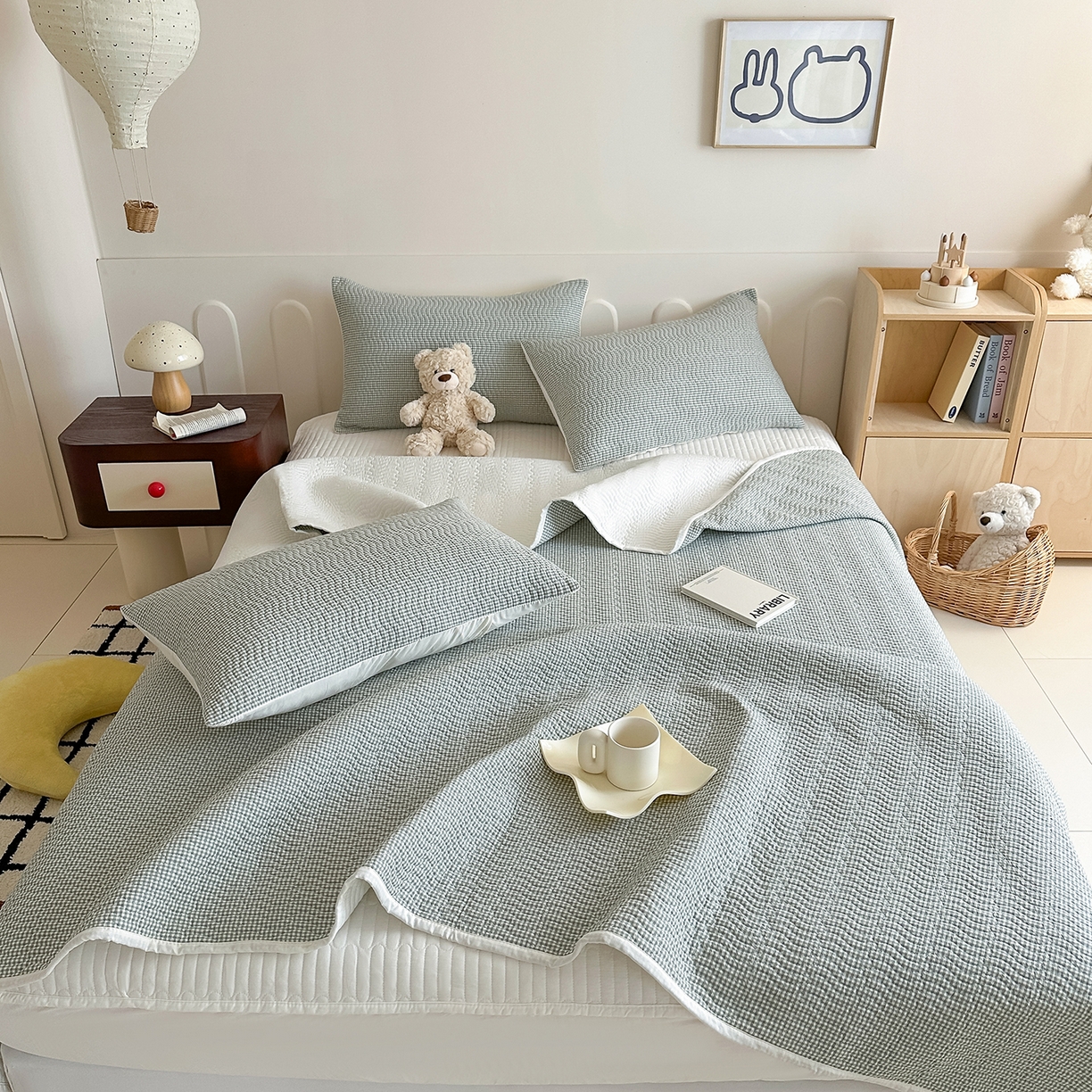 91家纺网 家纺一手货源 找家纺 乐野家居 2025新款A类全棉水洗棉夹棉床盖三件套 密格绿