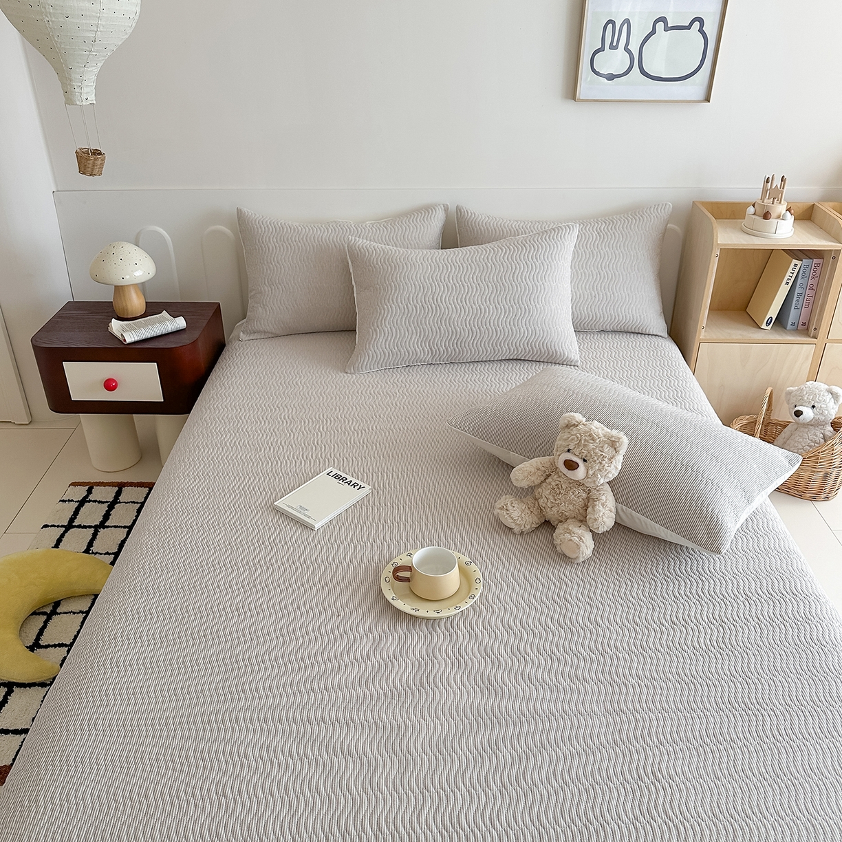 91家纺网 家纺一手货源 找家纺 乐野家居 2025新款A类全棉水洗棉夹棉床盖三件套 流年米咖