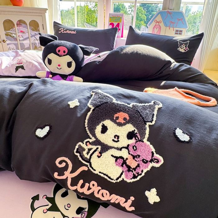 91家纺网 家纺一手货源 找家纺 艾特你 2025新款三丽鸥水洗云朵棉毛巾绣四件套-三丽鸥 暗黑萝莉-黑