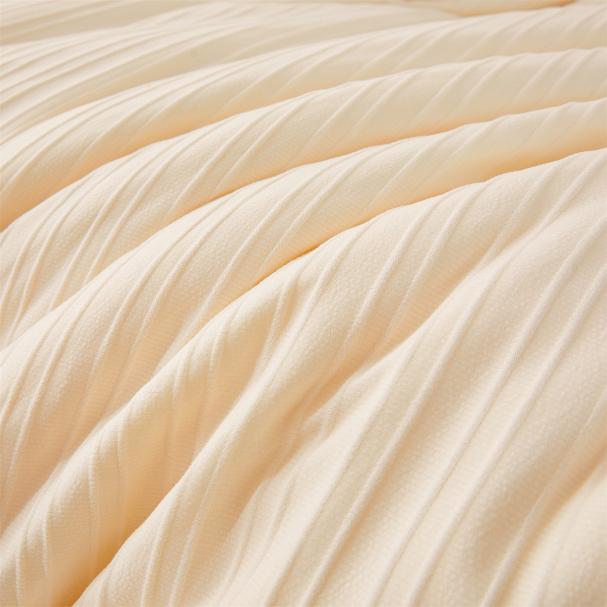 91家纺网 家纺一手货源 找家纺 （总）易博家纺 2025新款无印风良品类提花竖条泡泡纱被冬被被芯春秋被空调被