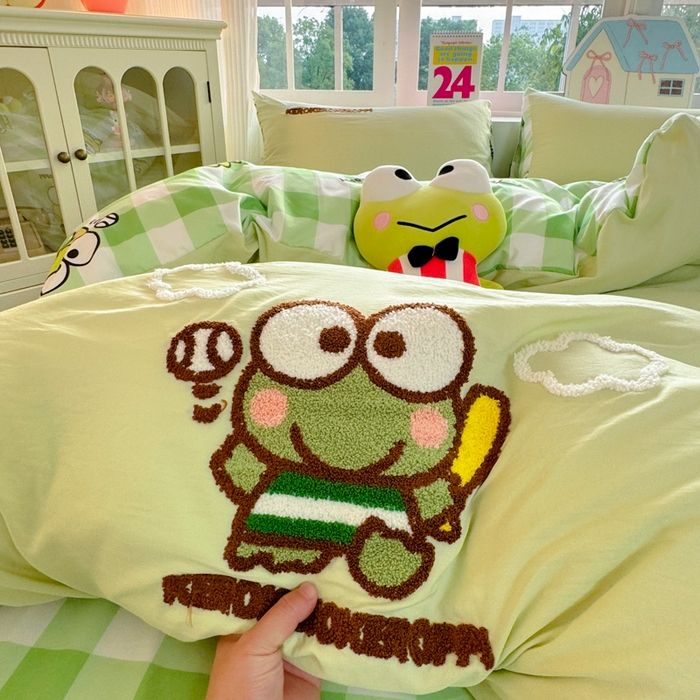 91家纺网 家纺一手货源 找家纺 艾特你 2025新款三丽鸥水洗云朵棉毛巾绣四件套-三丽鸥 大眼蛙