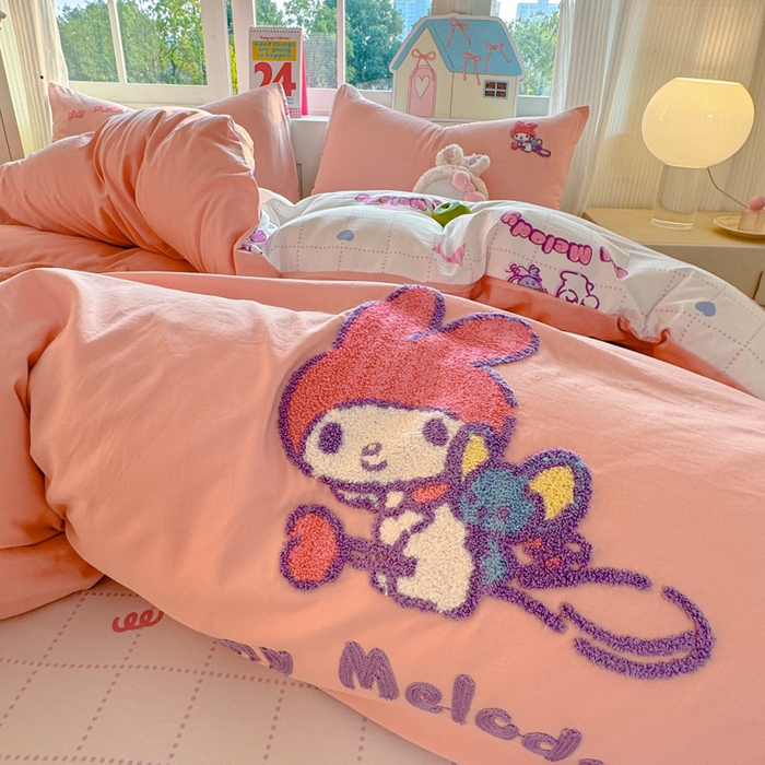 91家纺网 家纺一手货源 找家纺 艾特你 2025新款三丽鸥水洗云朵棉毛巾绣四件套-三丽鸥 飞行美乐