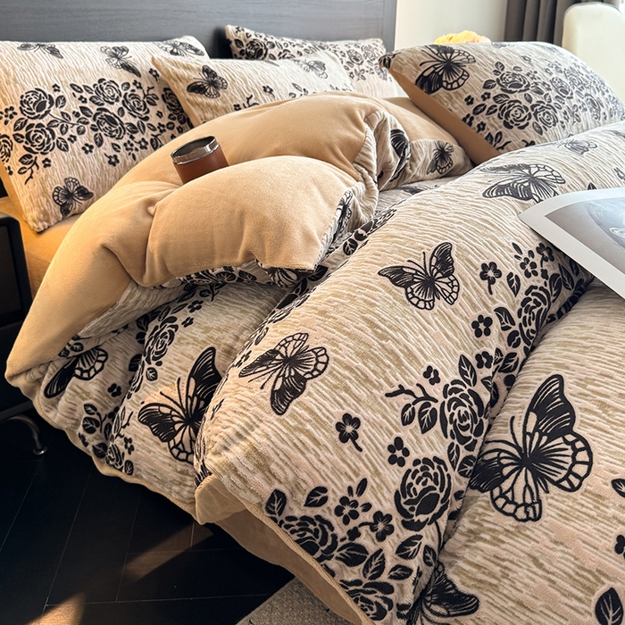 （总）卡罗兰 2025新款雕花烂花牛奶绒套件-缠花枝系列