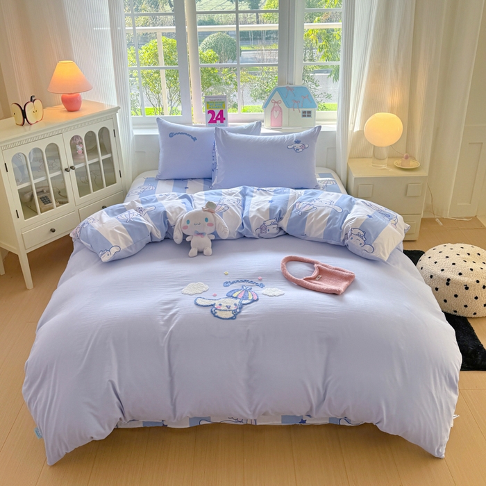 91家纺网 家纺一手货源 找家纺 艾特你 2025新款三丽鸥水洗云朵棉毛巾绣四件套-三丽鸥 蓝天小狗