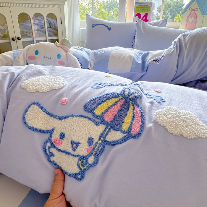 91家纺网 家纺一手货源 找家纺 艾特你 2025新款三丽鸥水洗云朵棉毛巾绣四件套-三丽鸥 蓝天小狗