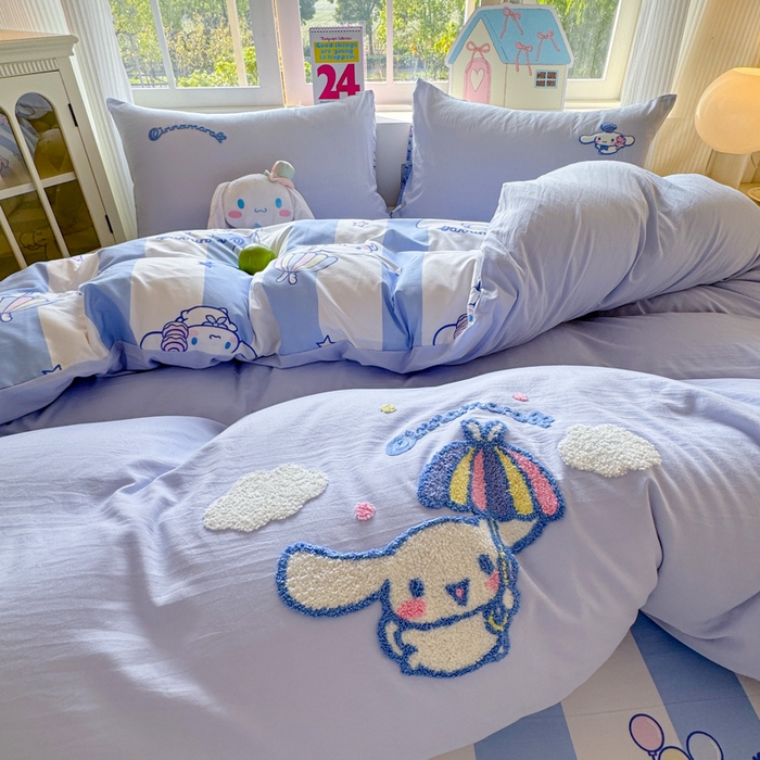 91家纺网 家纺一手货源 找家纺 艾特你 2025新款三丽鸥水洗云朵棉毛巾绣四件套-三丽鸥 蓝天小狗