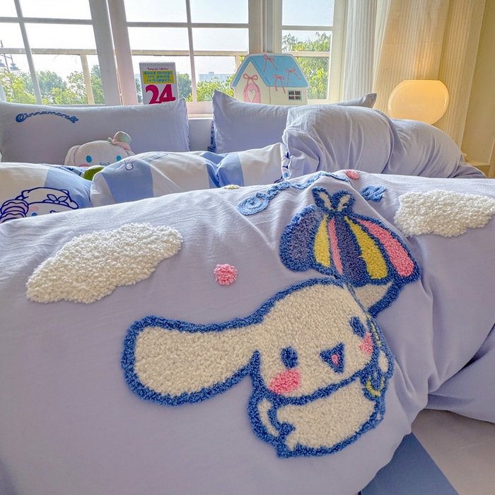 91家纺网 家纺一手货源 找家纺 艾特你 2025新款三丽鸥水洗云朵棉毛巾绣四件套-三丽鸥 蓝天小狗
