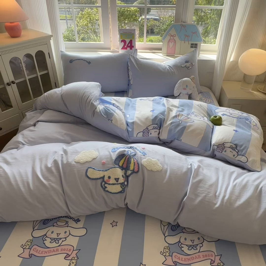 91家纺网 家纺一手货源 找家纺 艾特你 2025新款三丽鸥水洗云朵棉毛巾绣四件套-三丽鸥 蓝天小狗