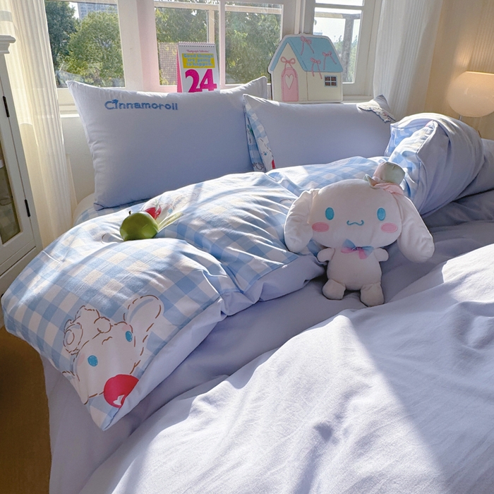 91家纺网 家纺一手货源 找家纺 艾特你 2025新款三丽鸥水洗云朵棉毛巾绣四件套-三丽鸥 木马狗