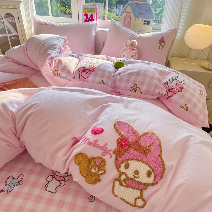 91家纺网 家纺一手货源 找家纺 艾特你 2025新款三丽鸥水洗云朵棉毛巾绣四件套-三丽鸥 松鼠美乐-粉