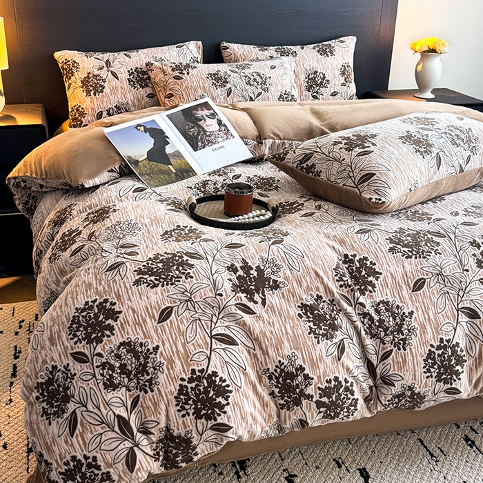 91家纺网 家纺一手货源 找家纺 卡罗兰 2025新款雕花烂花牛奶绒套件-缠花枝系列 缠花枝-绣球