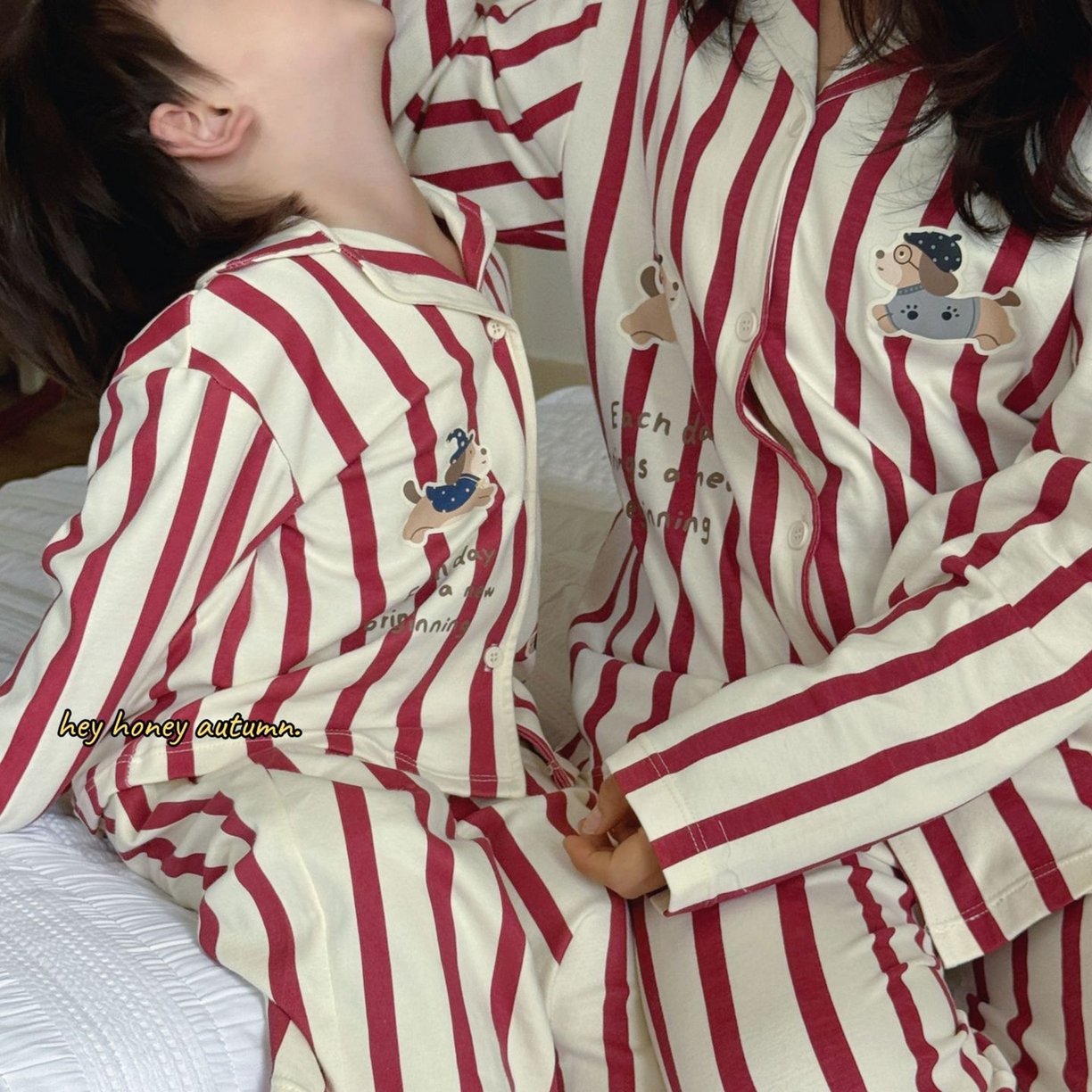 91家纺网 家纺一手货源 找家纺 （总）【只代发】2025新款母子大小卷 Hey honey儿童亲子款舒适棉毛针织家居服套装秋冬睡衣一件代发