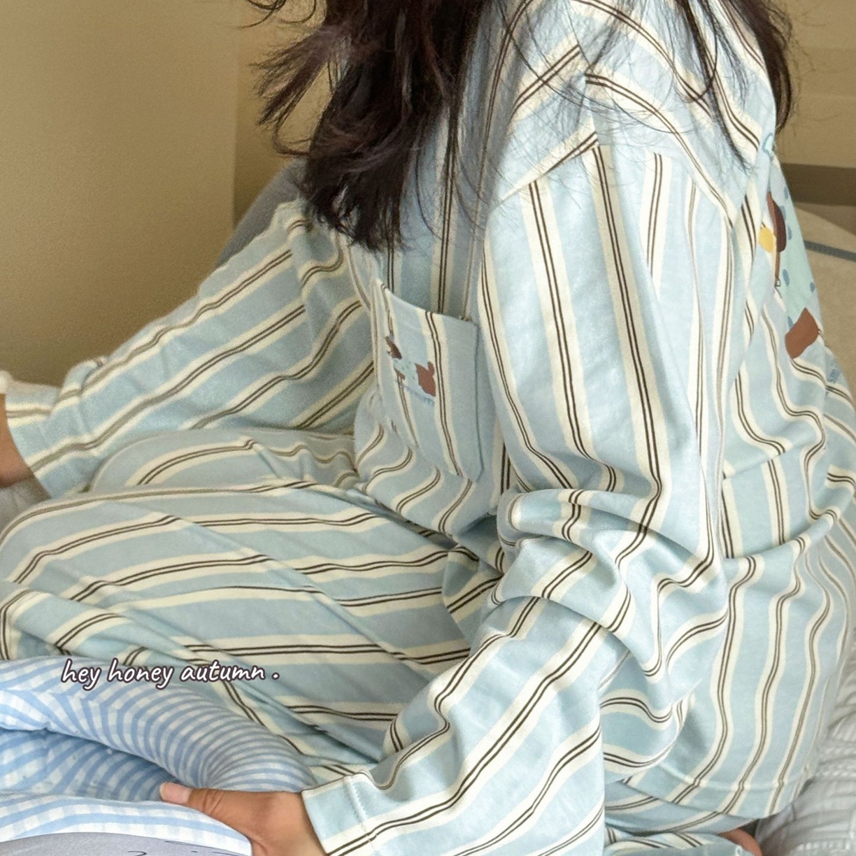 91家纺网 家纺一手货源 找家纺 2025新款母子大小卷 Hey honey儿童亲子款舒适棉毛针织家居服套装秋冬睡衣一件代发 ls804