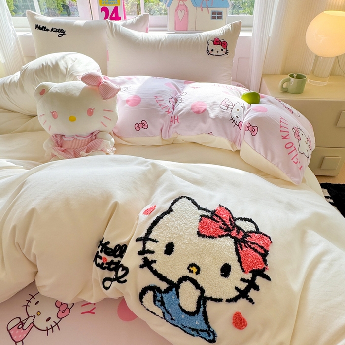 91家纺网 家纺一手货源 找家纺 艾特你 2025新款三丽鸥水洗云朵棉毛巾绣四件套-三丽鸥 甜心Kitty-白