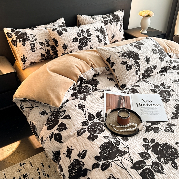 91家纺网 家纺一手货源 找家纺 卡罗兰 2025新款雕花烂花牛奶绒套件-缠花枝系列 缠花枝-蔷薇