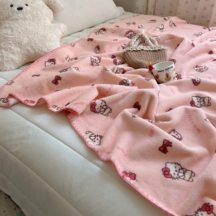 91家纺网 家纺一手货源 找家纺 萝莉家纺 2025新款四季多功能双面宝宝绒暖肤毯米粒绒毛毯 小猫粉