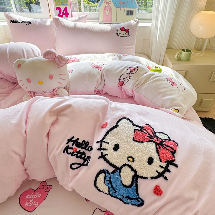 91家纺网 家纺一手货源 找家纺 艾特你 2025新款三丽鸥水洗云朵棉毛巾绣四件套-三丽鸥 甜心Kitty-粉