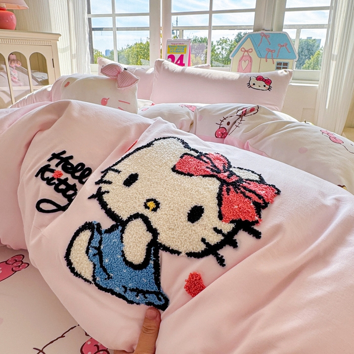 91家纺网 家纺一手货源 找家纺 艾特你 2025新款三丽鸥水洗云朵棉毛巾绣四件套-三丽鸥 甜心Kitty-粉