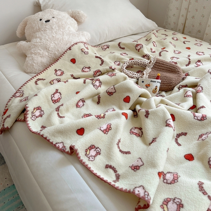 91家纺网 家纺一手货源 找家纺 萝莉家纺 2025新款四季多功能双面宝宝绒暖肤毯米粒绒毛毯 小猫绿