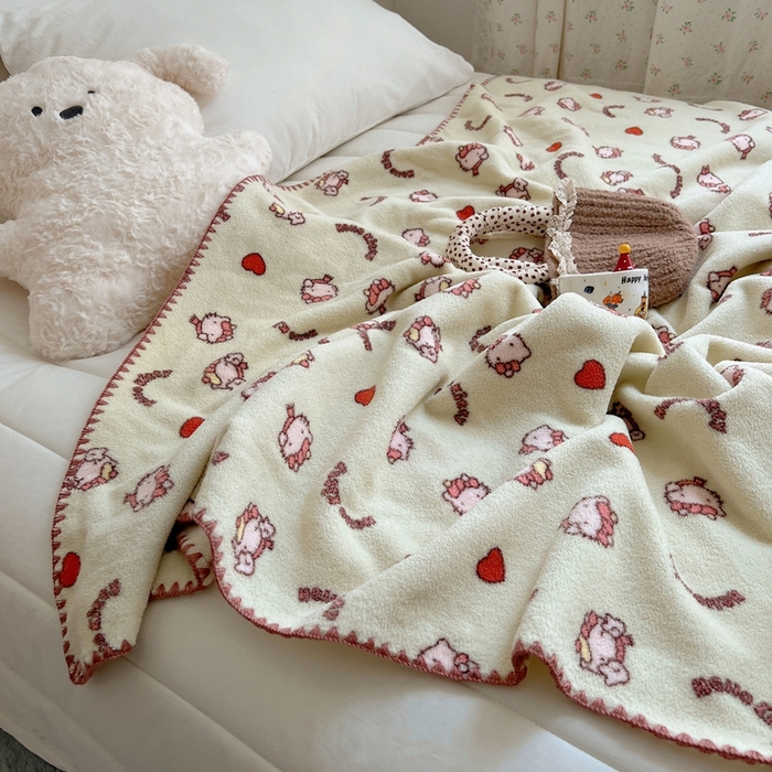 91家纺网 家纺一手货源 找家纺 萝莉家纺 2025新款四季多功能双面宝宝绒暖肤毯米粒绒毛毯 小猫绿