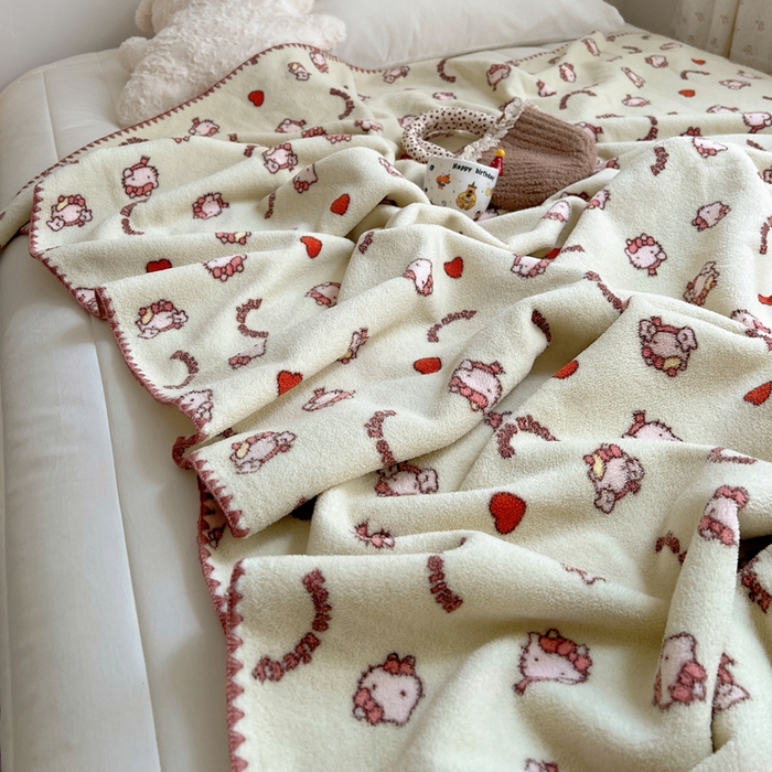 91家纺网 家纺一手货源 找家纺 萝莉家纺 2025新款四季多功能双面宝宝绒暖肤毯米粒绒毛毯 小猫绿