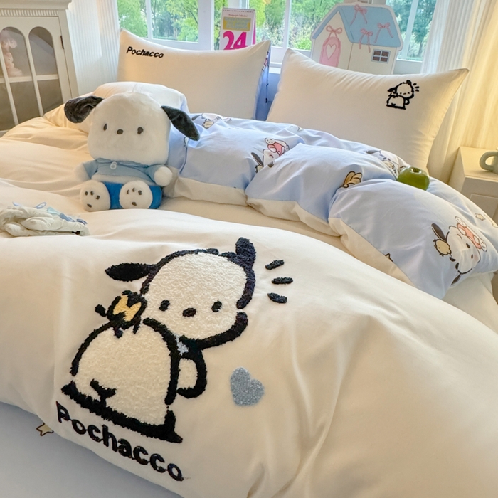 91家纺网 家纺一手货源 找家纺 艾特你 2025新款三丽鸥水洗云朵棉毛巾绣四件套-三丽鸥 调皮狗-白