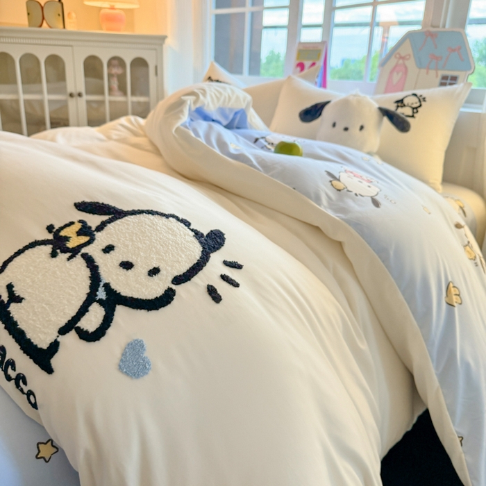 91家纺网 家纺一手货源 找家纺 艾特你 2025新款三丽鸥水洗云朵棉毛巾绣四件套-三丽鸥 调皮狗-白