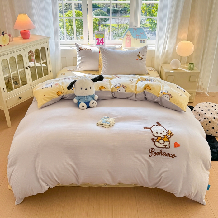 91家纺网 家纺一手货源 找家纺 艾特你 2025新款三丽鸥水洗云朵棉毛巾绣四件套-三丽鸥 香蕉狗