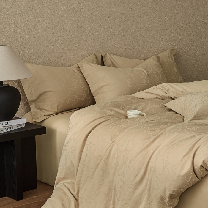 91家纺网 家纺一手货源 找家纺 顾家家居 2025新款全棉厚织提花四件套 洛川--暖玉