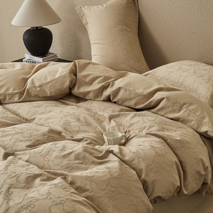 91家纺网 家纺一手货源 找家纺 顾家家居 2025新款全棉厚织提花四件套 洛川--暖玉