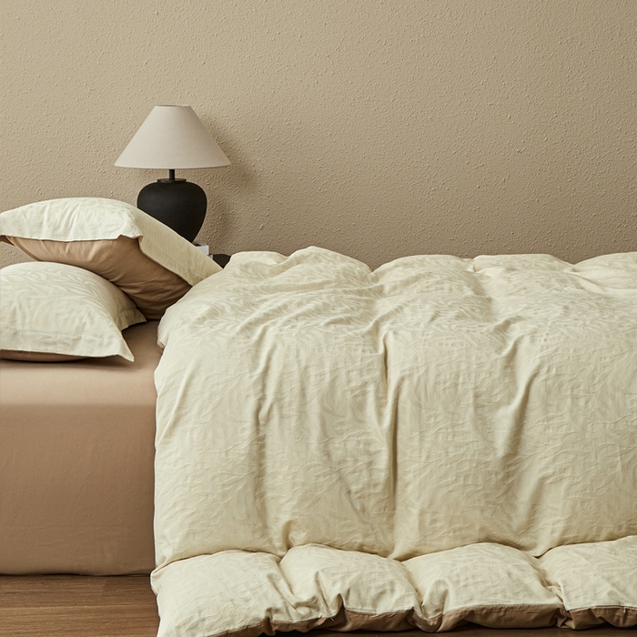 91家纺网 家纺一手货源 找家纺 顾家家居 2025新款全棉厚织提花四件套 弥生--燕麦