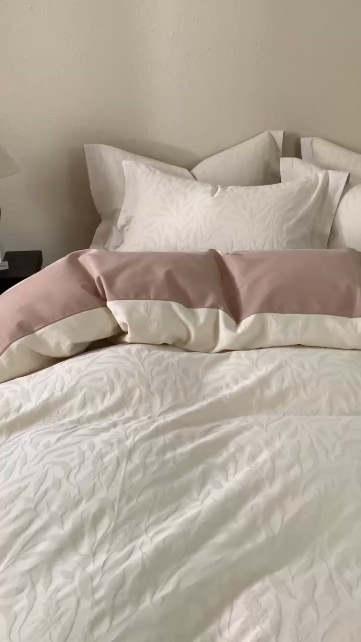 91家纺网 家纺一手货源 找家纺 顾家家居 2025新款全棉厚织提花四件套 弥生--燕麦